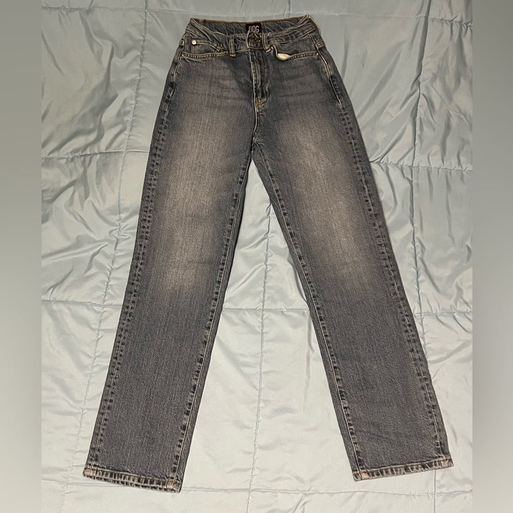 EUC 25 BDG Jeans